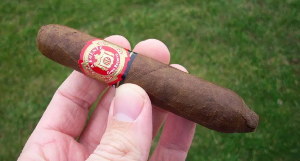 What Expect from the Taste of Arturo Fuente Hemingway 2