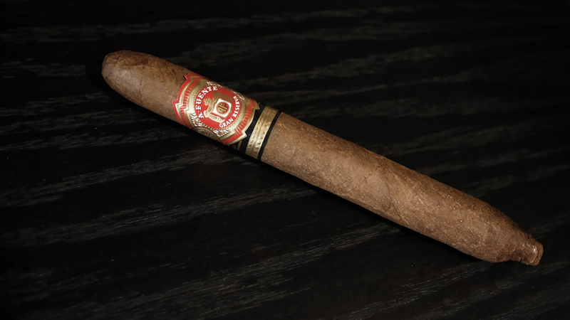 Arturo Fuente Hemingway: Appearance and Pre-Light Aromas